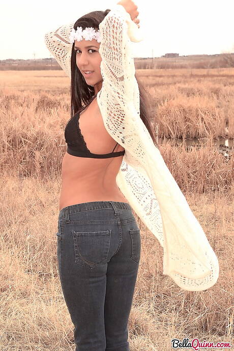 Bella Quinn are proud to present you with xxx pictures featuring Bella Quinn demonstrating nice shape