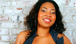 Cosmid invites you to browse their free photos with Dara demonstrating perfect shape